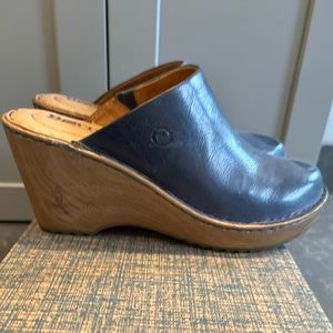 Born Comfort Clog Blue